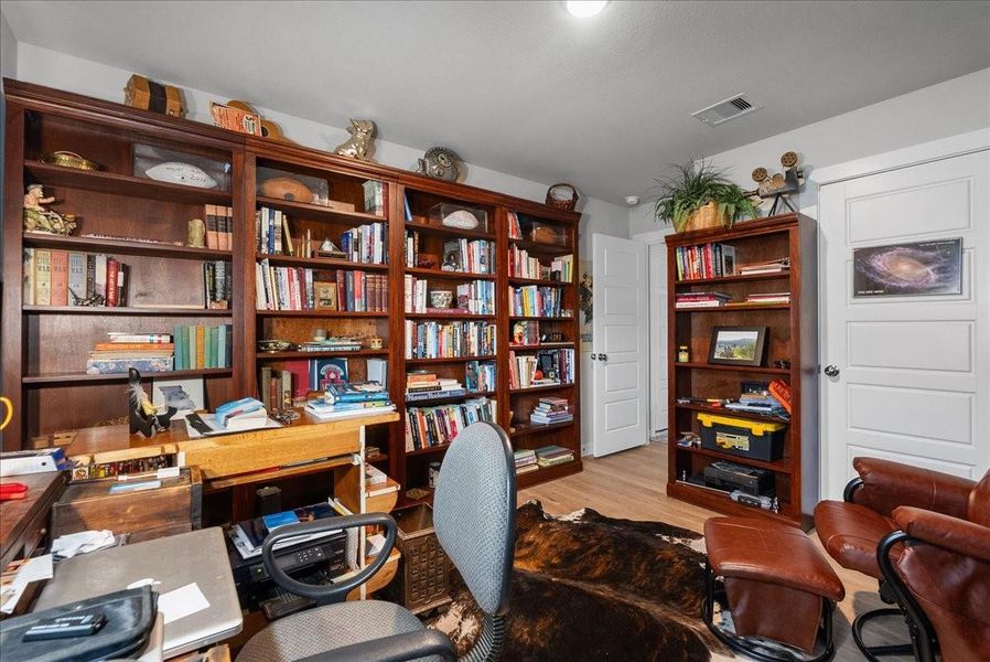 Furnished interior view inside a new home in Mustang Crossing, Alvin (Image 18).