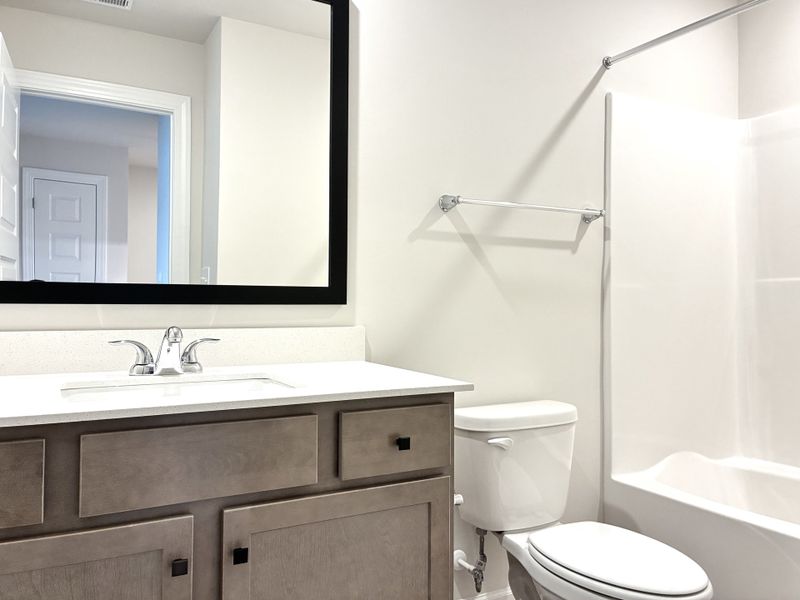 Furnished interior view inside a new home in Holly Ridge, Greenville (Image 9). Furnished interior view inside a new home in Holly Ridge, Greenville (Image 9).