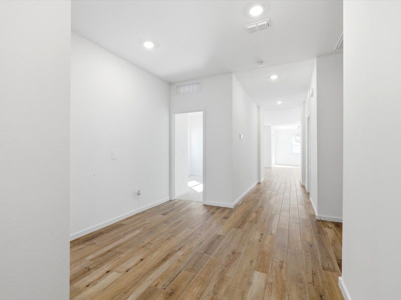 Spacious, unfurnished interior of a new home in Wildera, San Tan Valley (Image 9). Spacious, unfurnished interior of a new home in Wildera, San Tan Valley (Image 9).
