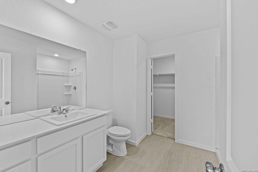 Furnished interior view inside a new home in Spring Grove, St. Hedwig (Image 7).