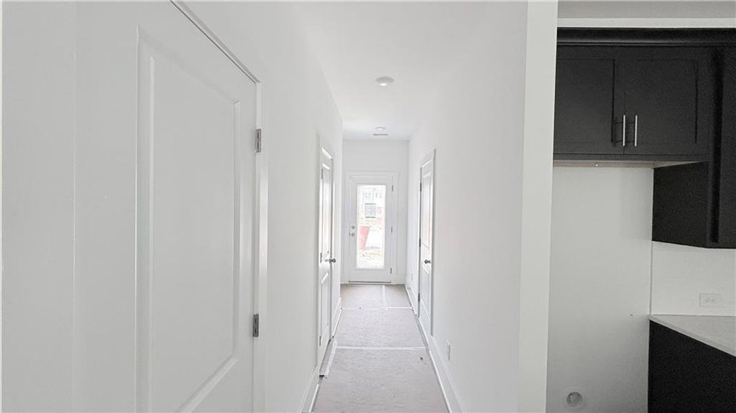 Spacious, unfurnished interior of a new home in Park Vue, Atlanta (Image 13).