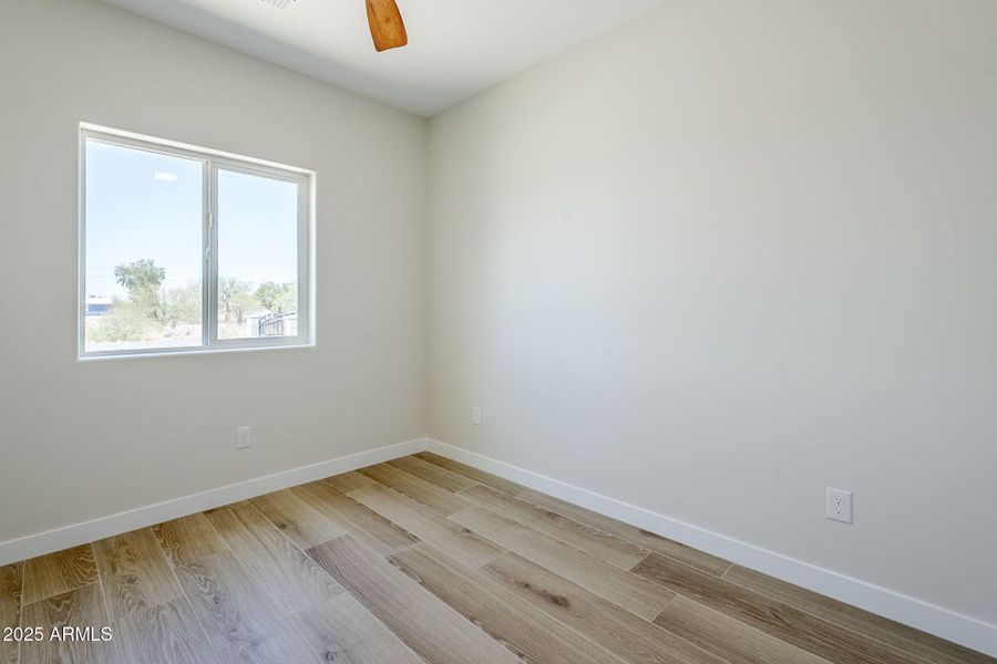 25-web-or-mls-Trona-25 25-web-or-mls-Trona-25