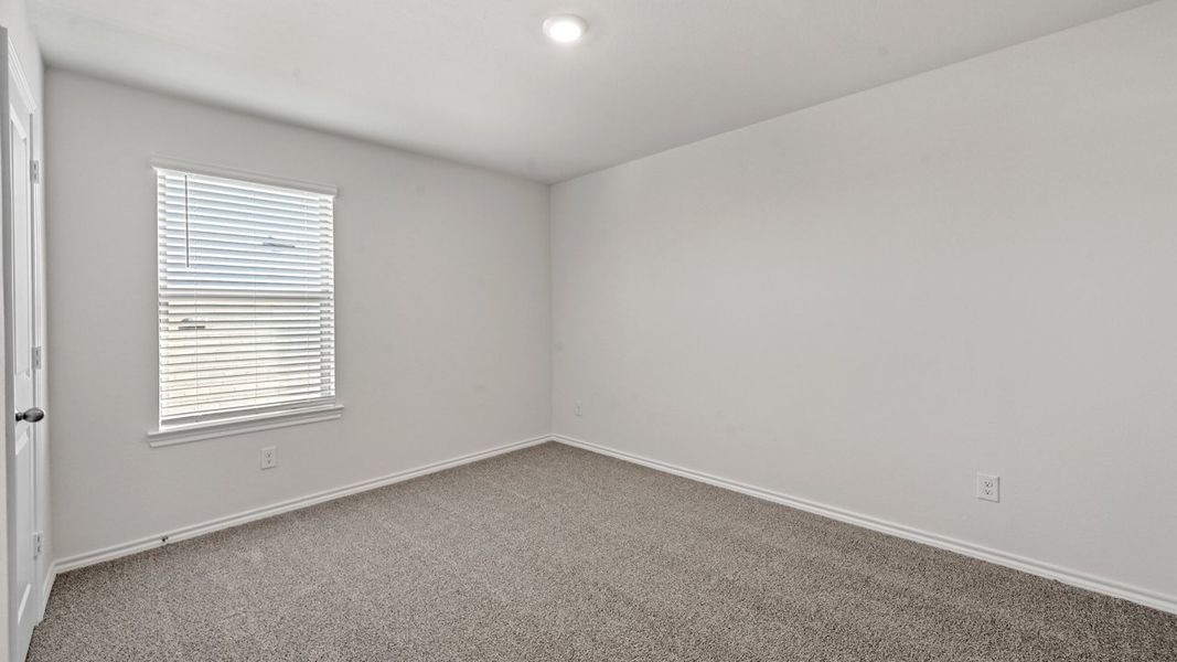 Representative unfurnished interior of a home built from the OZARK by D.R. Horton in Northspur, Forney (Image 30). Representative unfurnished interior of a home built from the OZARK by D.R. Horton in Northspur, Forney (Image 30).