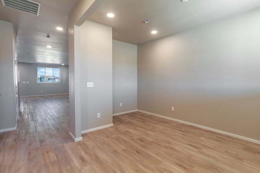 Spacious, unfurnished interior of a new home in Bloom, Fort Collins (Image 27).