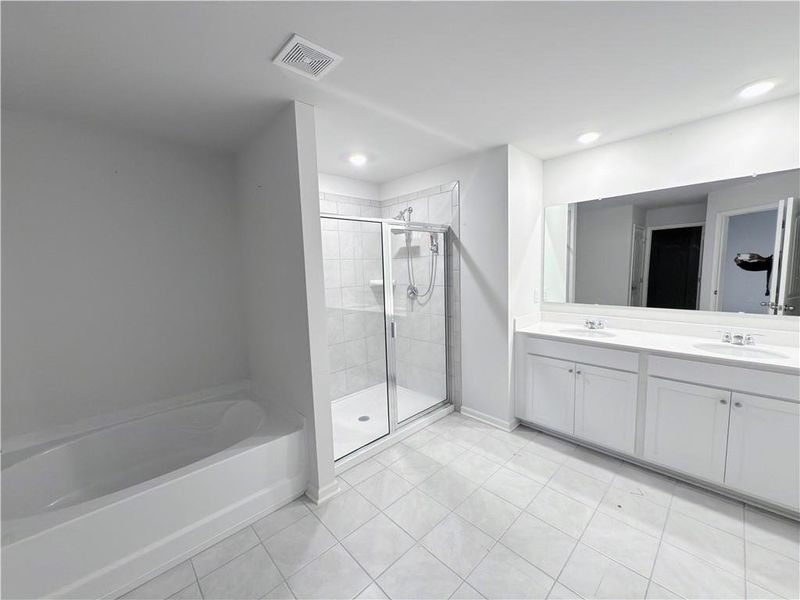 Furnished interior view inside a new home in , Buford (Image 7).