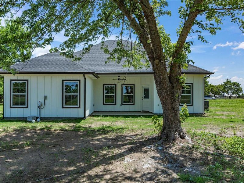 Exterior details and patio area of a home in , Bowie (Image 23).
