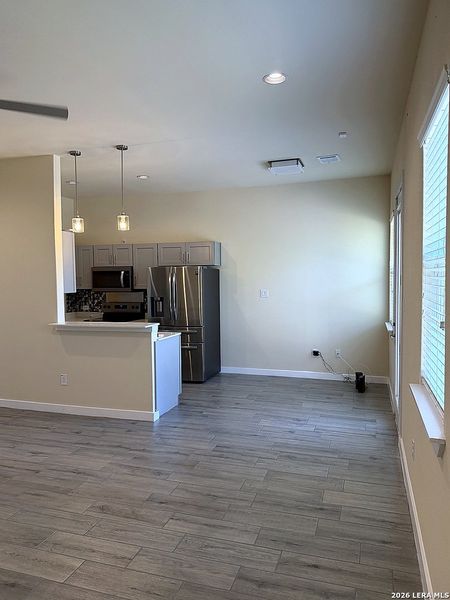 Spacious, unfurnished interior of a new home in , San Antonio (Image 21).