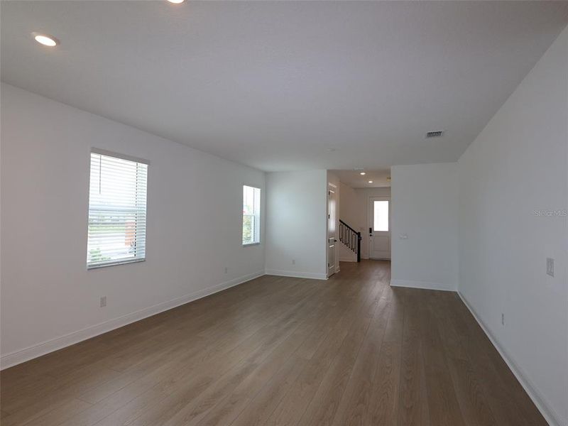 Spacious, unfurnished interior of a new home in SeaFlower, Bradenton (Image 8). Spacious, unfurnished interior of a new home in SeaFlower, Bradenton (Image 8).