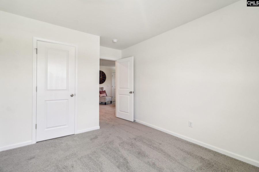 Spacious, unfurnished interior of a new home in Peachtree Hills, Lexington (Image 20).