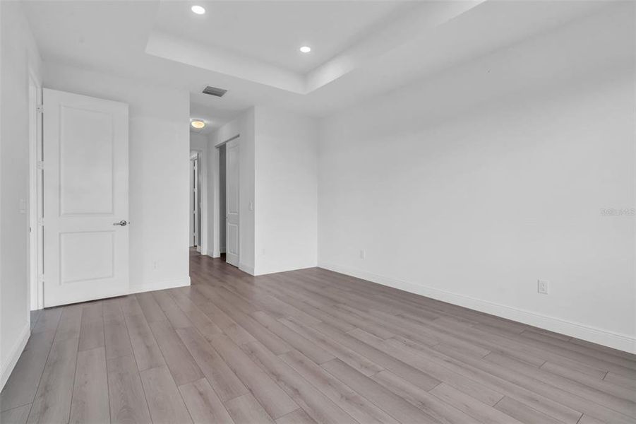 Spacious, unfurnished interior of a new home in , Okeechobee (Image 34).