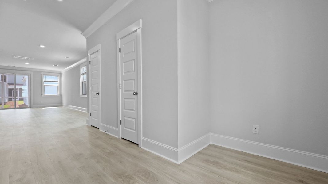 Spacious, unfurnished interior of a new home in Rivers Reach, Yemassee (Image 12).