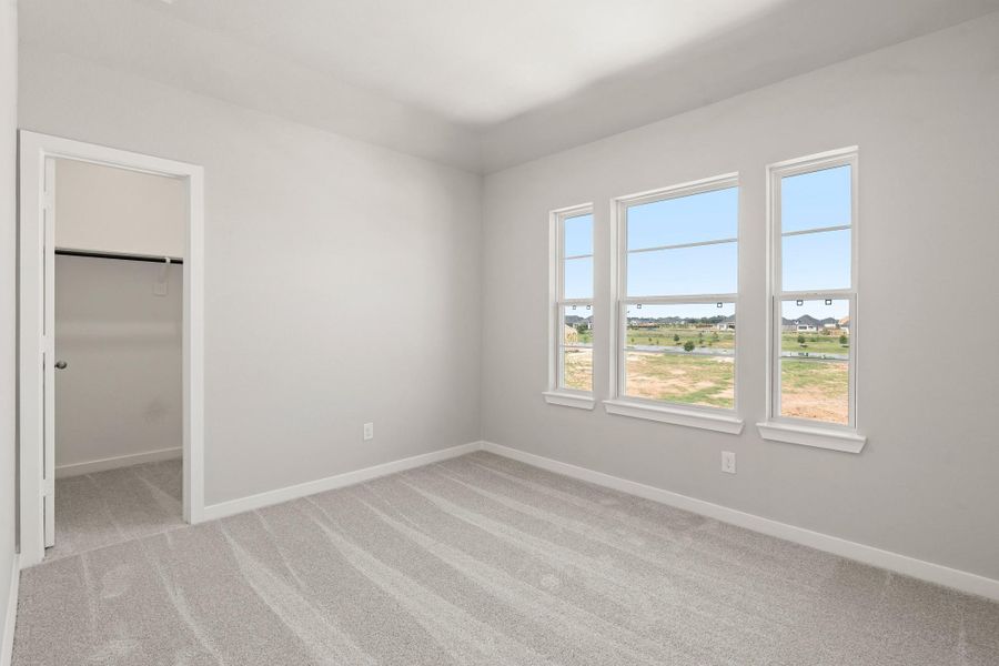 Spacious, unfurnished interior of a new home in Elyson 45' & 70', Katy (Image 10).