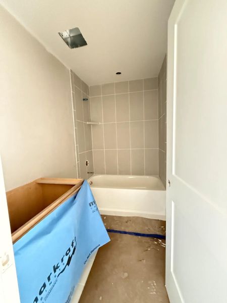 Everly D Bathroom 2