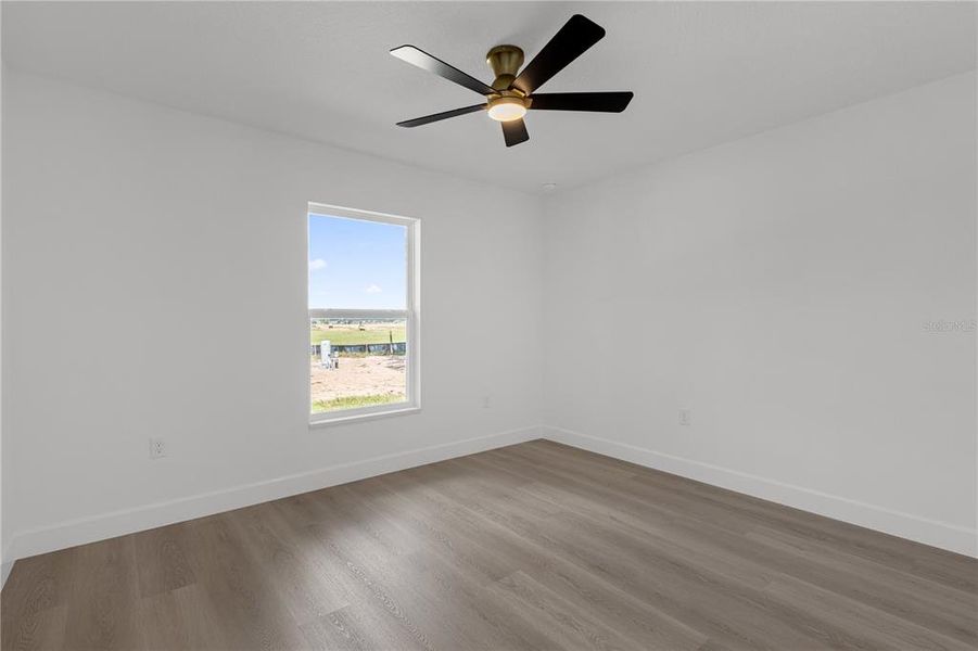 Spacious, unfurnished interior of a new home in , Ocala (Image 24).