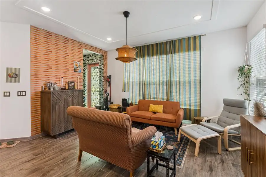 Furnished interior view inside a new home in , Winter Garden (Image 4).