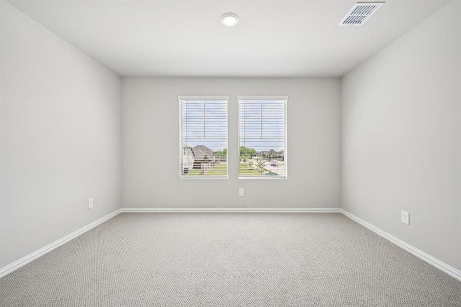 Spacious, unfurnished interior of a new home in Eastridge - Signature Series, McKinney (Image 32).