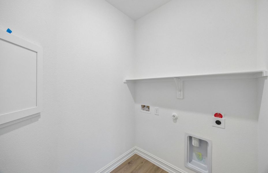 Spacious, unfurnished interior of a new home in Del Webb at Legacy Hills, Celina (Image 11).