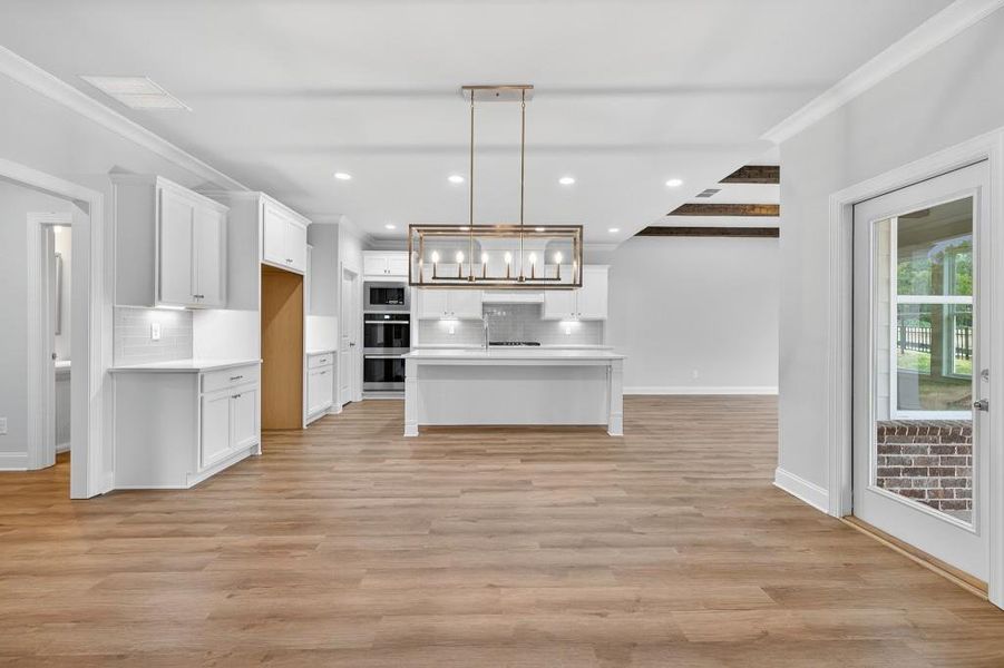 Spacious, unfurnished interior of a new home in Hemingway, Flowery Branch (Image 35).