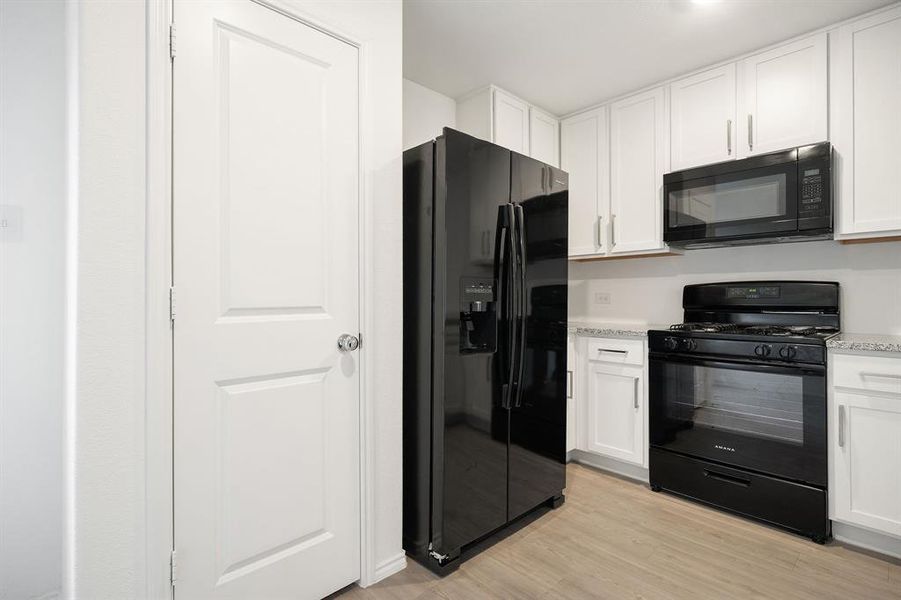Furnished interior view inside a new home in , Anna (Image 9).