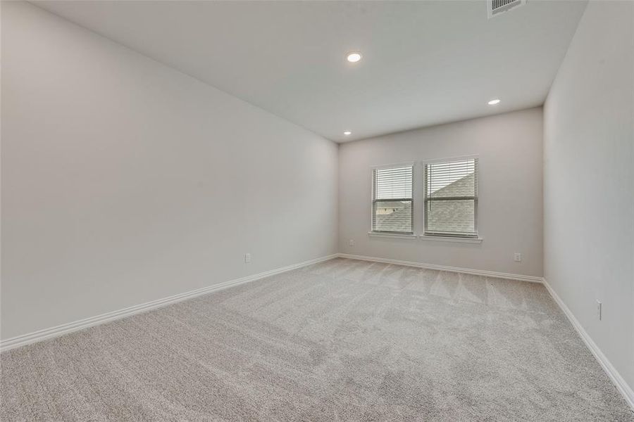 Spacious, unfurnished interior of a new home in Villages of Hurricane Creek, Anna (Image 27). Spacious, unfurnished interior of a new home in Villages of Hurricane Creek, Anna (Image 27).