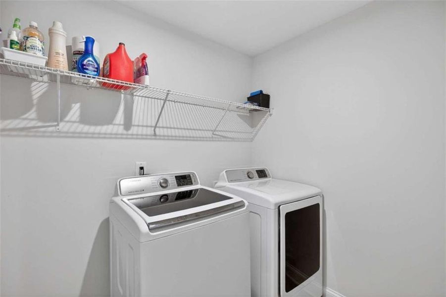 Close-up of interior finishes inside a home in The Village at Towne Lake, Woodstock (Image 21).