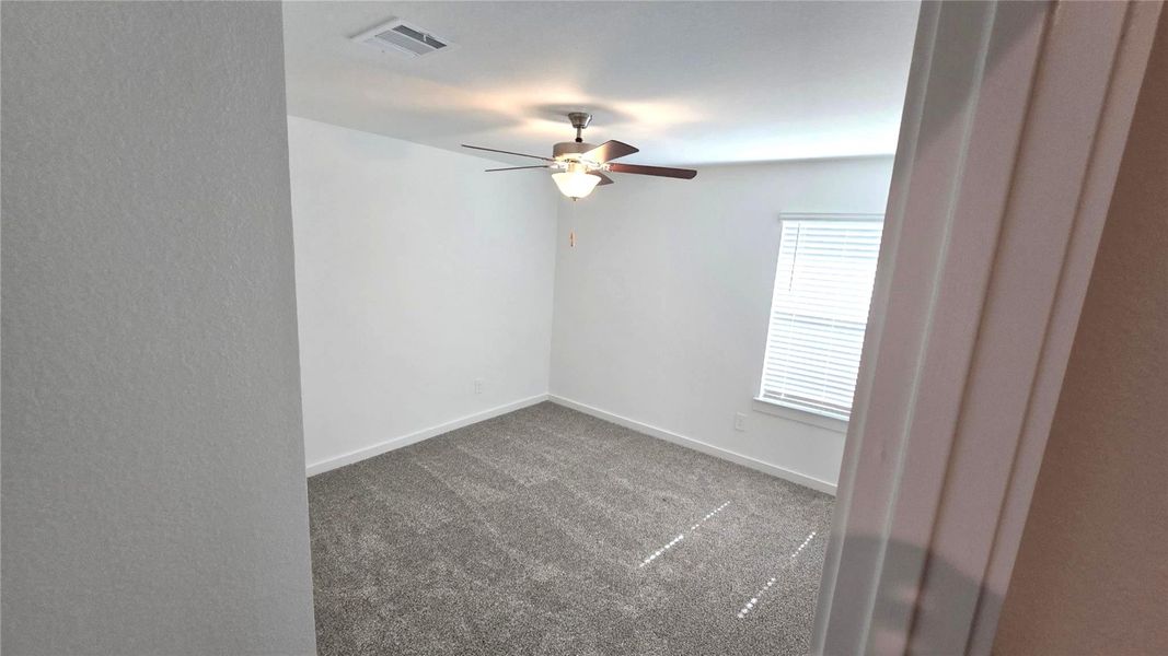 Spacious, unfurnished interior of a new home in Caldwell Ranch, Rosharon (Image 26).