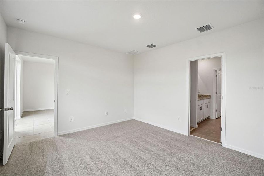 Spacious, unfurnished interior of a new home in Benton Hills - Premier Series, Brooksville (Image 25).