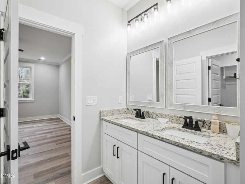 23-web-or-mls-Springdale Dr-S3012-021