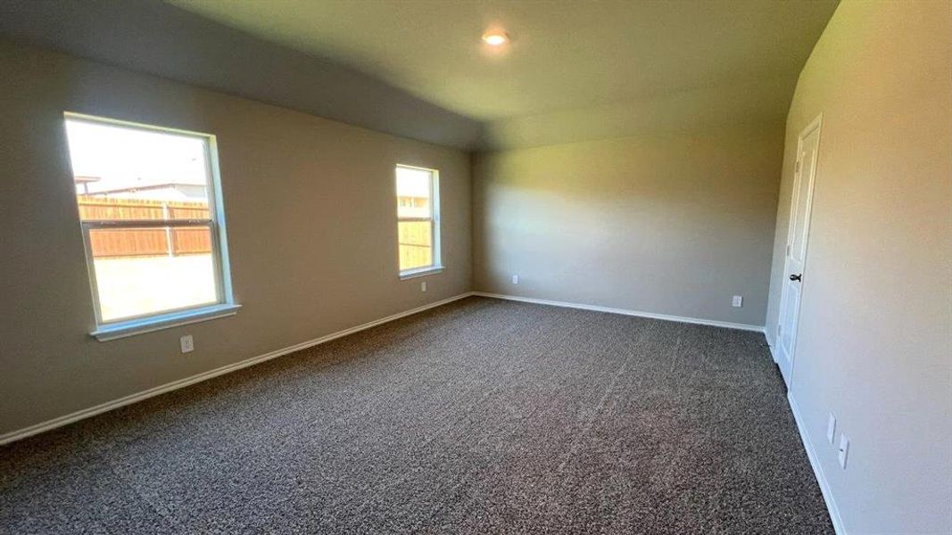 Spacious, unfurnished interior of a new home in Rosewood at Beltmill, Fort Worth (Image 15).