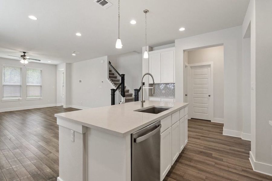 Representative furnished interior of a home built from the Greenbriar by Pacesetter Homes in Orchard Ridge, Liberty Hill (Image 14). Representative furnished interior of a home built from the Greenbriar by Pacesetter Homes in Orchard Ridge, Liberty Hill (Image 14).