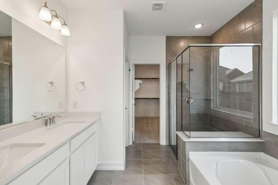 Photo of Pulte model home with same floor plan, not of actual home listed. Photo of Pulte model home with same floor plan, not of actual home listed.