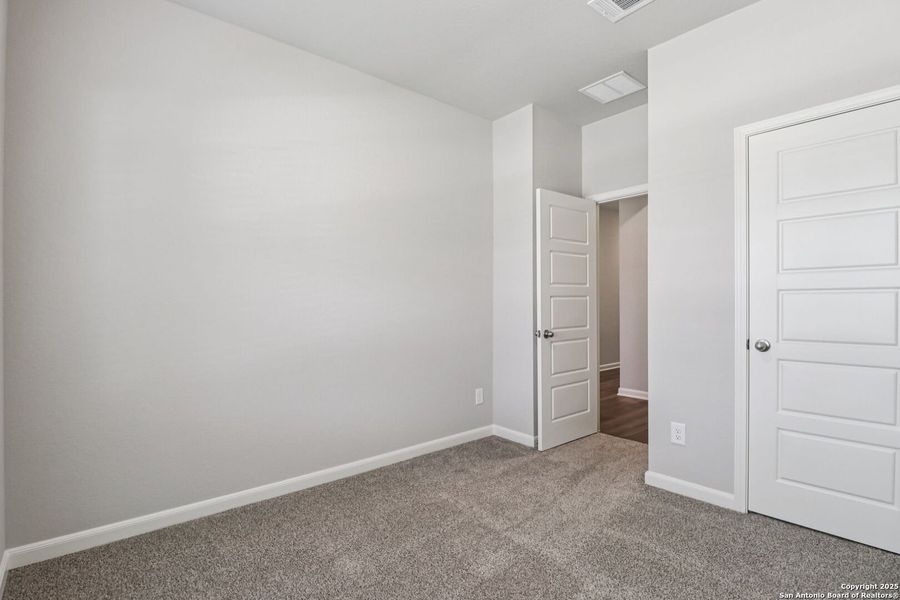 Spacious, unfurnished interior of a new home in Kallison Ranch, San Antonio (Image 32). Spacious, unfurnished interior of a new home in Kallison Ranch, San Antonio (Image 32).