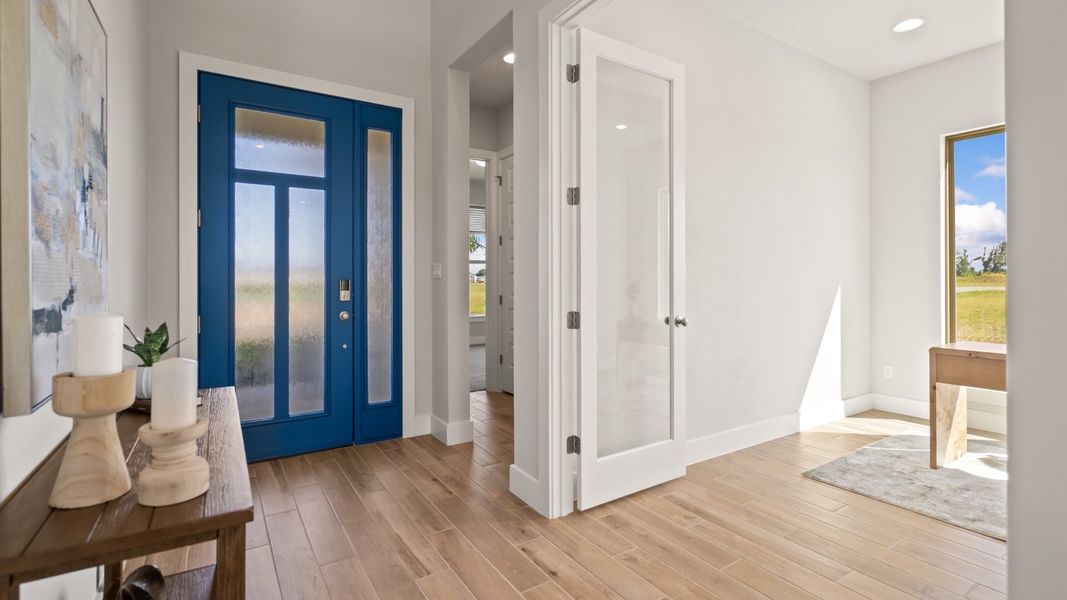 Representative furnished interior of a home built from the 2713F by Perry Homes in Star Farms at Lakewood Ranch, Bradenton (Image 17).