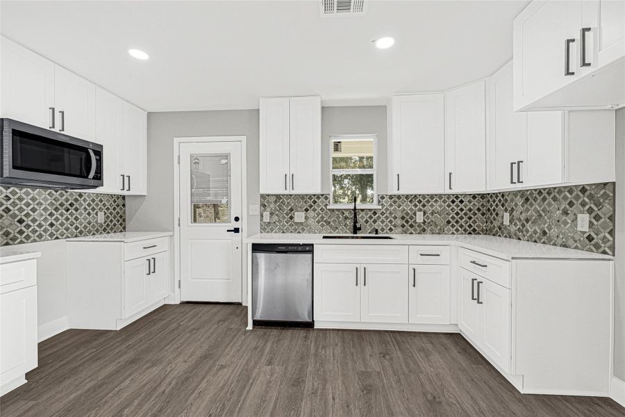 Furnished interior view inside a new home in , Texas City (Image 2). Furnished interior view inside a new home in , Texas City (Image 2).