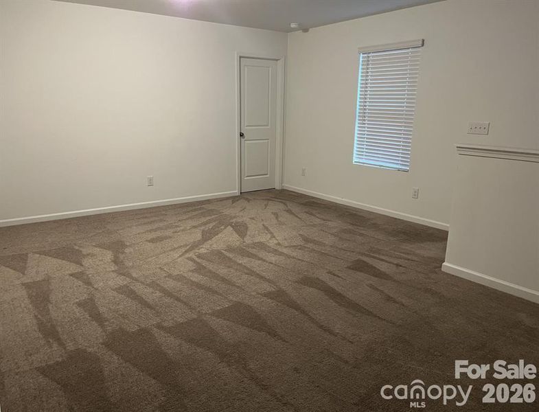 Spacious, unfurnished interior of a new home in , Charlotte (Image 10).