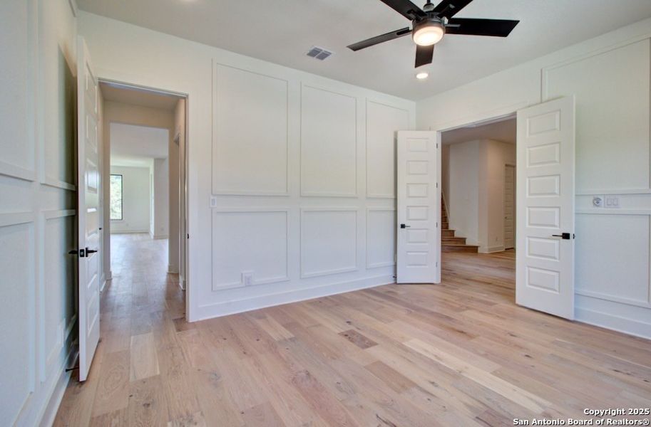 Spacious, unfurnished interior of a new home in Verandas at the Rim, San Antonio (Image 24).