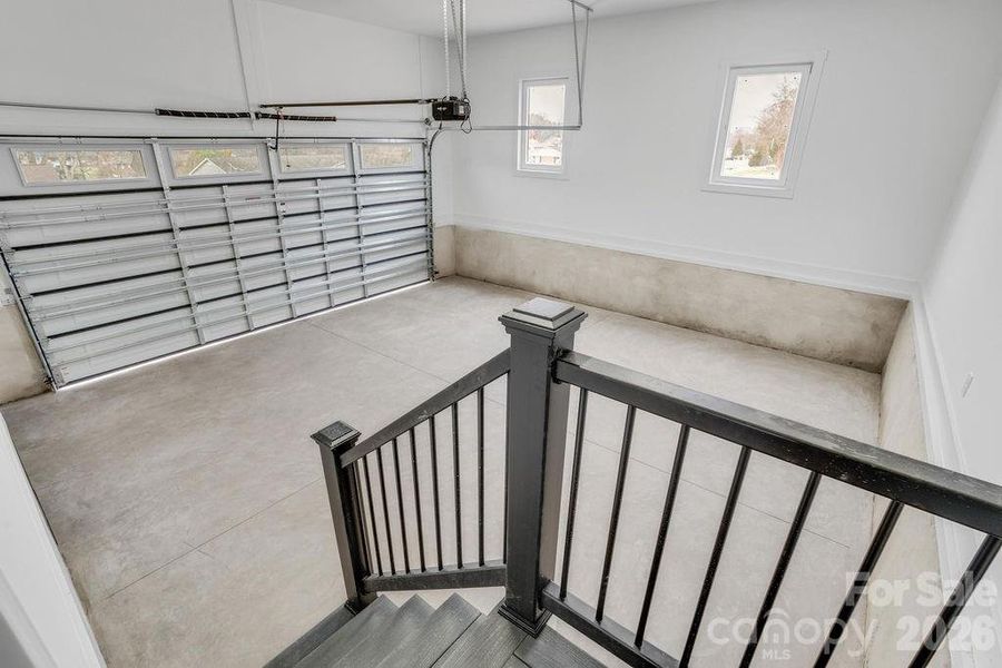 Spacious, unfurnished interior of a new home in , Dallas (Image 42).