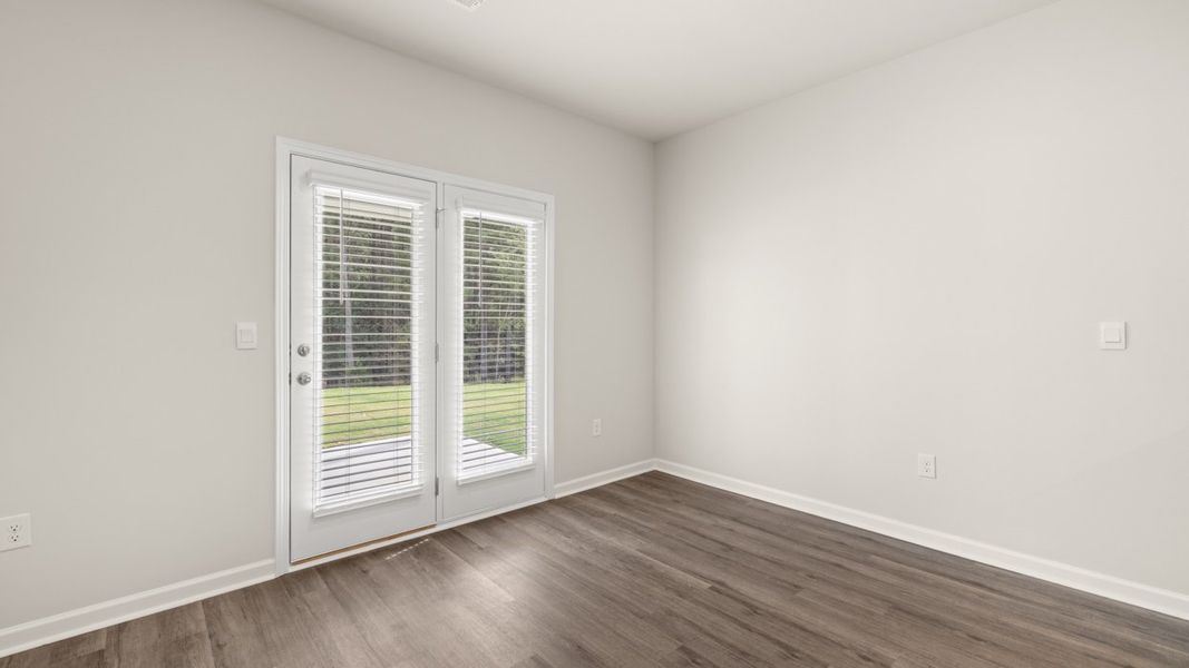 Spacious, unfurnished interior of a new home in Preserve at Dove Creek, Statham (Image 13).