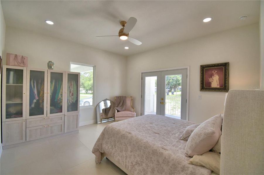 Furnished interior view inside a new home in , Polk City (Image 13).