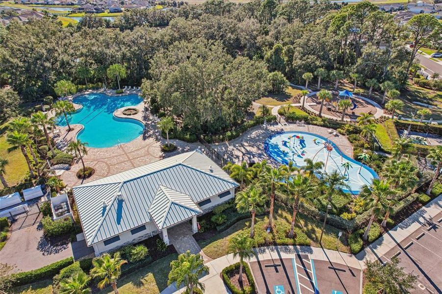 Community amenities in , Parrish (Image 32).