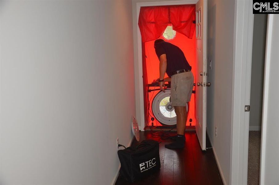 Image 37 of a home in Rolling Hills.