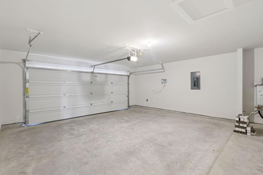 Photos are not of the actual home, but are photos of the builder home with same floorplan Photos are not of the actual home, but are photos of the builder home with same floorplan
