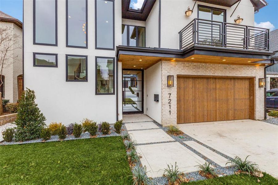 Exterior details and patio area of a home in , Dallas (Image 2). Exterior details and patio area of a home in , Dallas (Image 2).