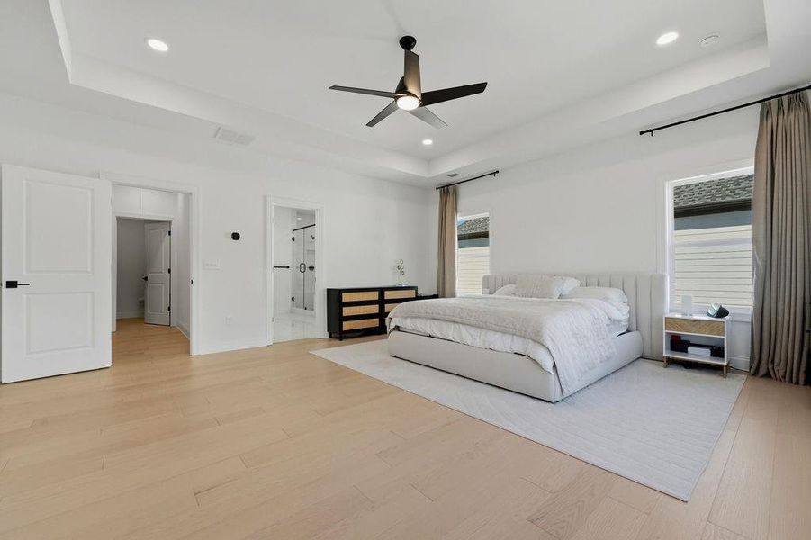 Furnished interior view inside a new home in , Woodstock (Image 45).