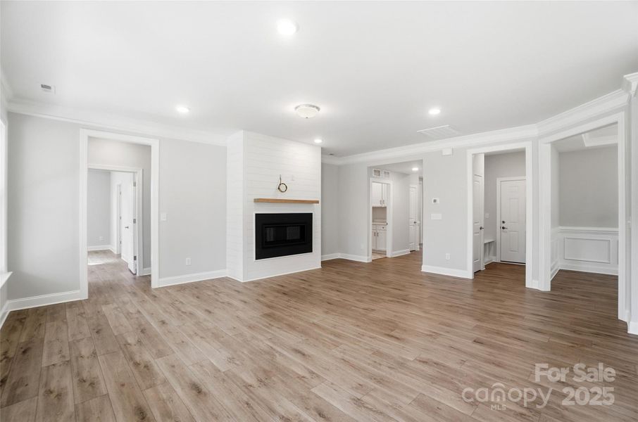 Spacious, unfurnished interior of a new home in Rone Creek, Waxhaw (Image 35). Spacious, unfurnished interior of a new home in Rone Creek, Waxhaw (Image 35).