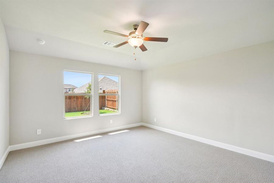 Photo is not of the actual home, but is an inspirational photo of builder’s model home and may depict options, furnishings, and/or decorator features that are not included. Photo is not of the actual home, but is an inspirational photo of builder’s model home and may depict options, furnishings, and/or decorator features that are not included.