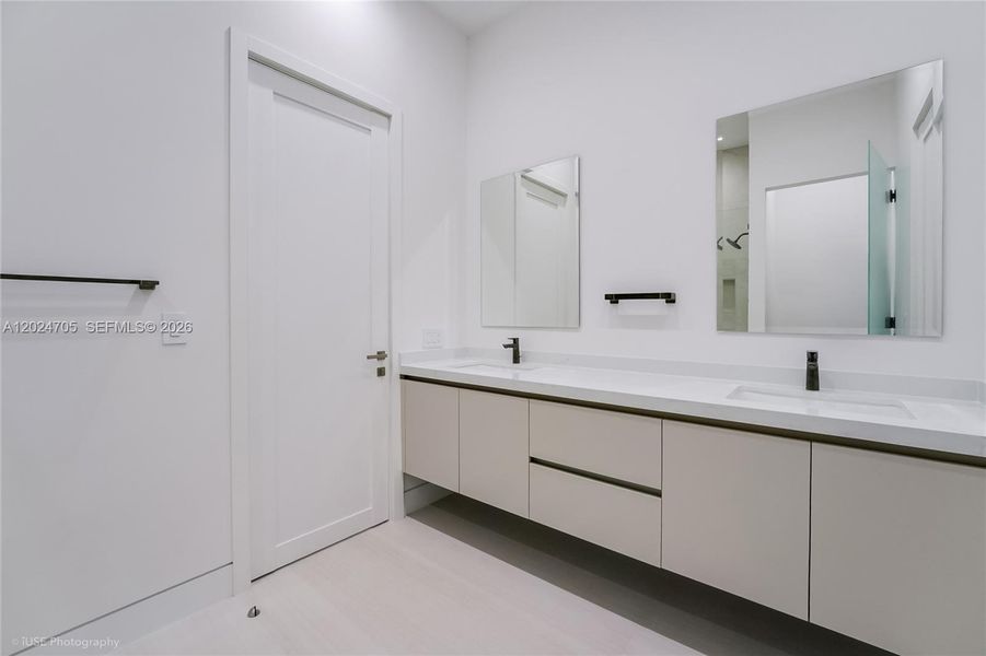 Furnished interior view inside a new home in , Pinecrest (Image 13).