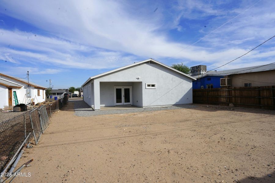 DSC01383 (1) DSC01383 (1)