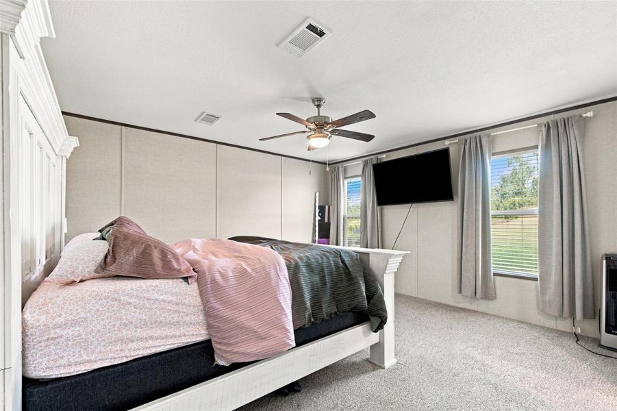 Furnished interior view inside a new home in , Conroe (Image 5).