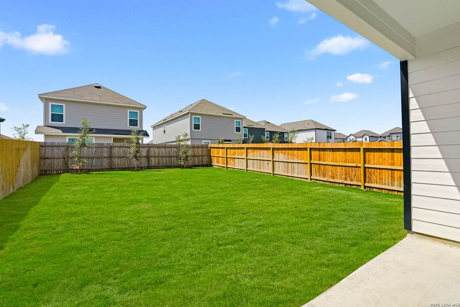 Exterior details and patio area of a home in Melissa Ranch, San Antonio (Image 4).